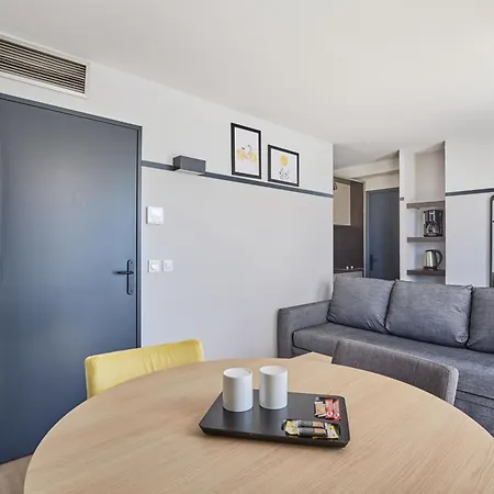 Odalys Aix En Provence Les Floridianes Szálloda 4*