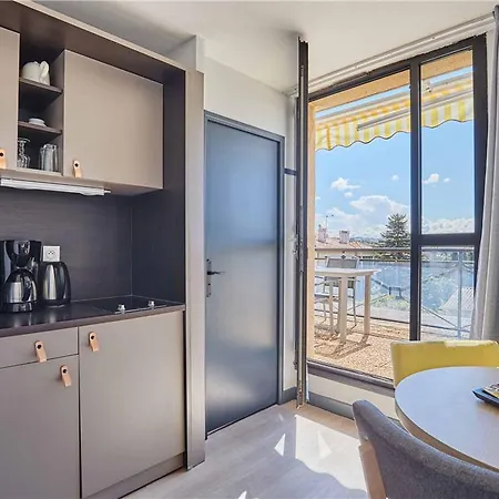 Szálloda Odalys Aix En Provence Les Floridianes 4*